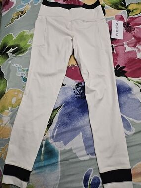 Athleta Cream Jogger Bottoms with Black Waistband and Cuffs